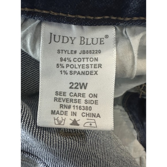 Judy Blue High Rise Destroyed Distressed Boyfriend Jeans Women's Plus Size 22W - Picture 6 of 11